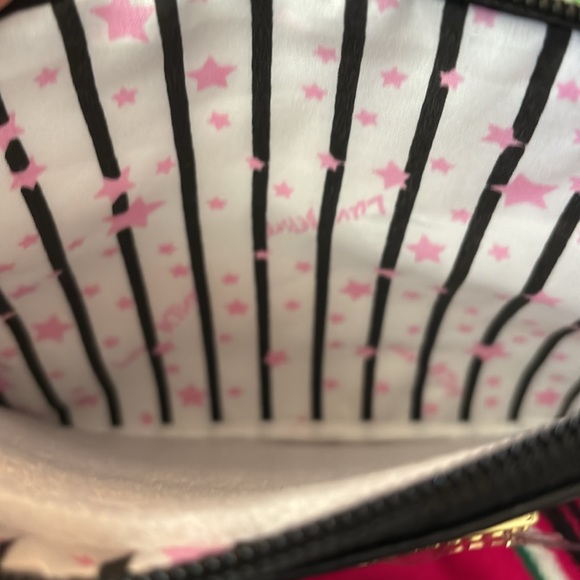 Betsey Johnson Signature Black & White Striped Luv Betsey Crossbody Wristlet - Picture 5 of 5